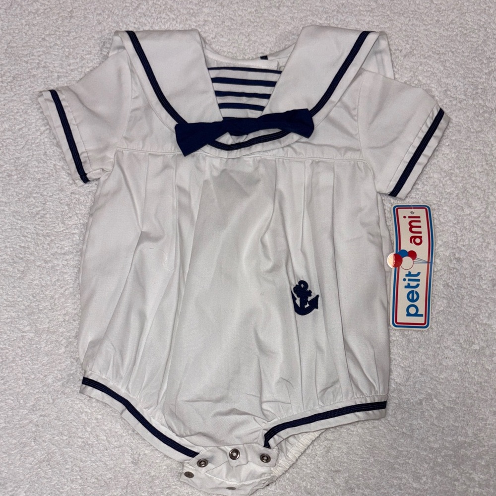 NWT Petit Ami White and Navy Sailor Sunsuit bubble romper 3m